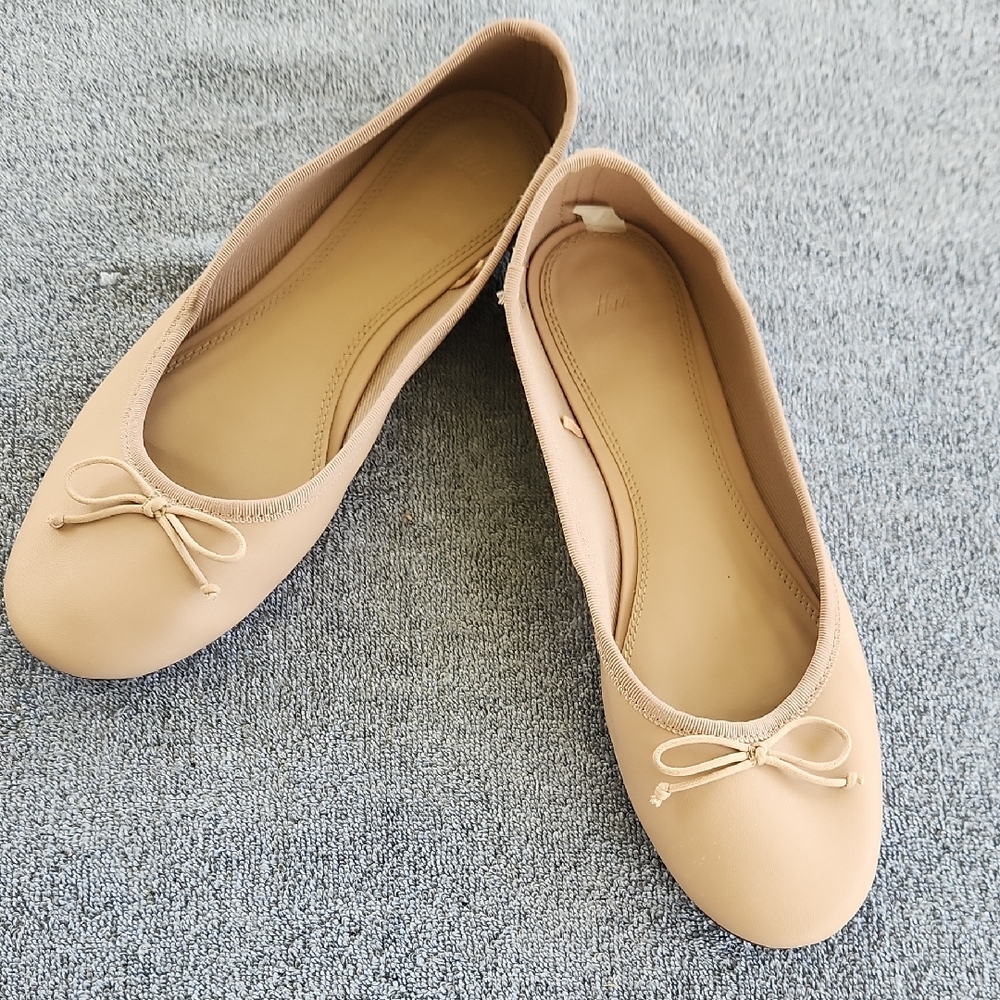 H&M Nude Ballet Flats, Size 10.